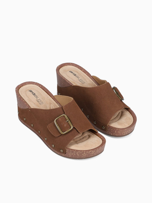 Treina Brown Smooth Brown / 5 / M