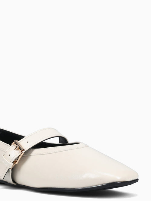Janne White Smooth Off White / 5 / M