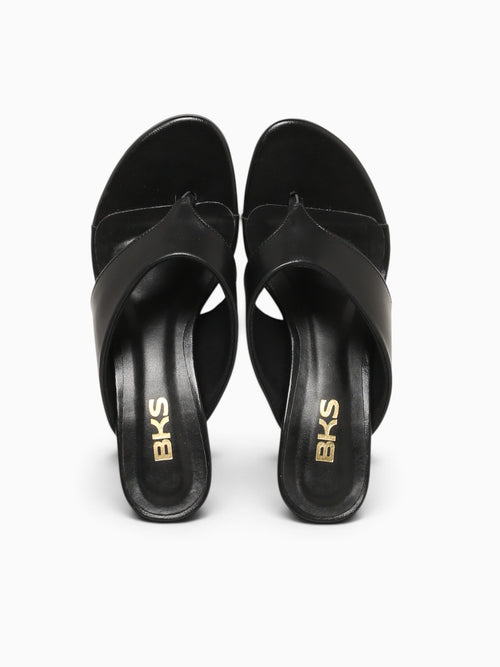 Elena Black Smooth Black / 5 / M